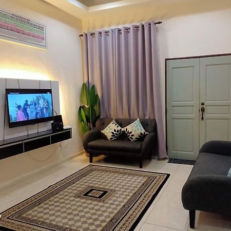 Melissa Homestay Merlimau Екстериор снимка