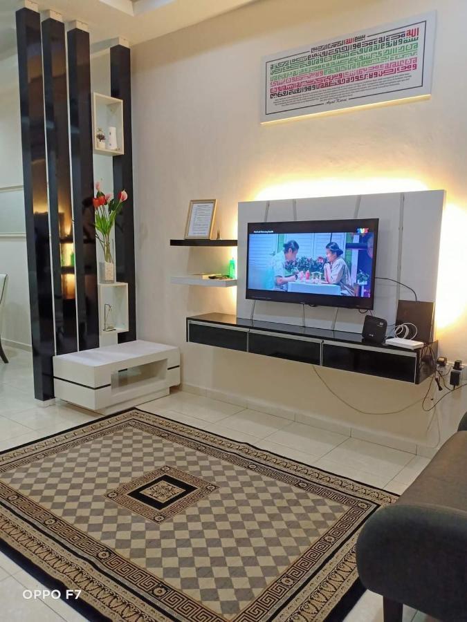 Melissa Homestay Merlimau Екстериор снимка